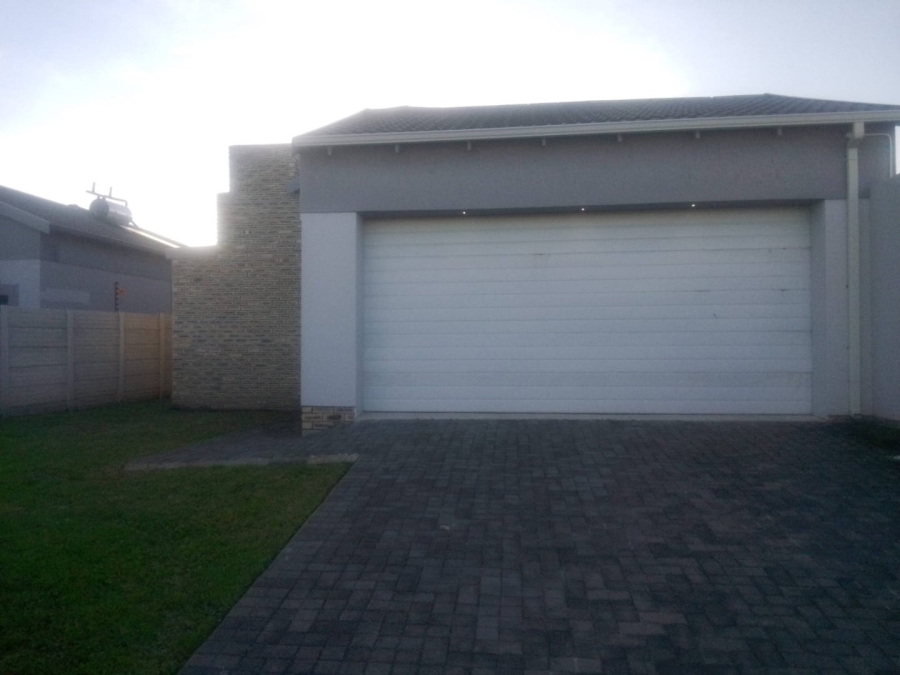 3 Bedroom Property for Sale in Parsonsvlei Eastern Cape